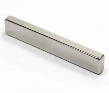 Staaf van de Zeldzame aardemagneten van neodymium de Magnetische Materialen N30-N54 Lange