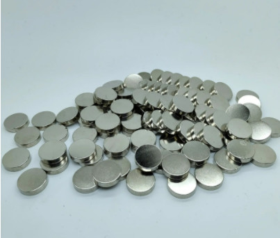 N52 40x20 mm Supersterke ronde zeldzame aarde Krachtige luidsprekerschijf NdFeB-magneet